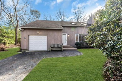 Country Living , Not Far from Water, Over 1 Acre, 4 Bedrooms, 2 - photo 3