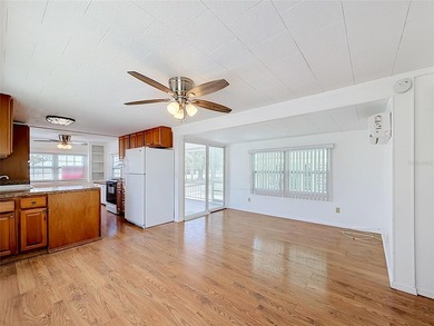 Welcome to Lake Shore Park, a charming 55+ community across from - photo 5