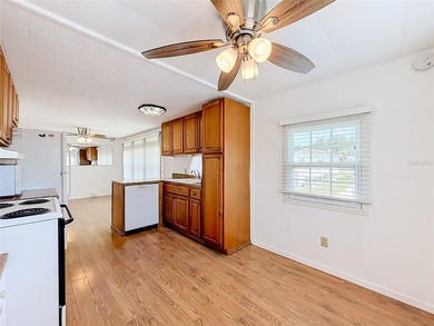 Welcome to Lake Shore Park, a charming 55+ community across from - photo 8