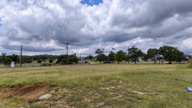 Hill Country Corner Lot near Golf Course - photo 16