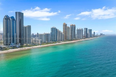 Experience unparalleled luxury in this stunning, fully furnished - photo 9
