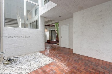 Rarely available lakefront townhouse in Marina Lakes, a private - photo 33