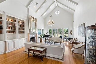 Situated on an oversized lot along the highly sought-after 2nd - photo 8