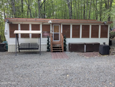 Shohola Lake Home For Sale in Shohola Pennsylvania