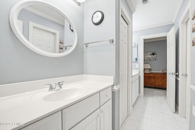 One level living on prestigious Dataw Island! This beautifully - photo 24