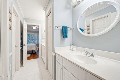 One level living on prestigious Dataw Island! This beautifully - photo 25