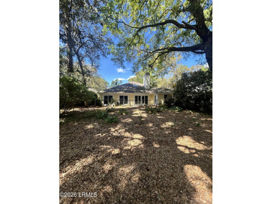 One level living on prestigious Dataw Island! This beautifully - photo 33