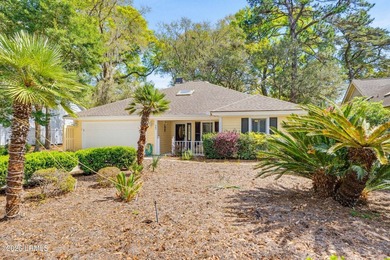 One level living on prestigious Dataw Island! This beautifully - photo 45