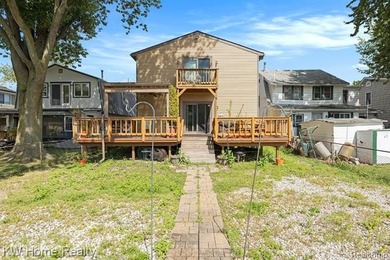 Your Dream Lake St. Clair Lifestyle Starts Now! Welcome to your - photo 4