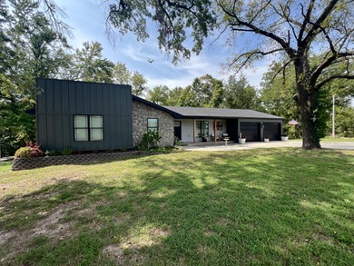 Grand Lake O the Cherokees Home For Sale in Grove Oklahoma