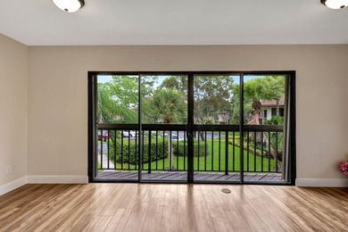 Darling upgraded open-floor plan 2B 2B plus Florida Room condo - photo 6