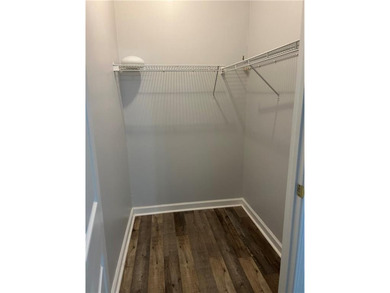 Charming 2 bedroom, 2 bath condo with privacy. No one on one - photo 17