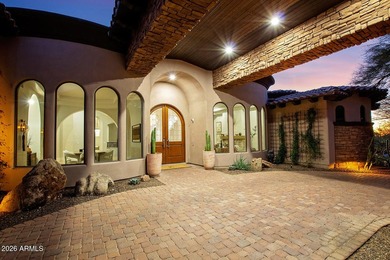 Panoramic views of city lights and Camelback Mountain define - photo 2