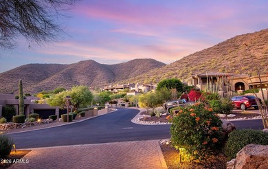 Panoramic views of city lights and Camelback Mountain define - photo 3