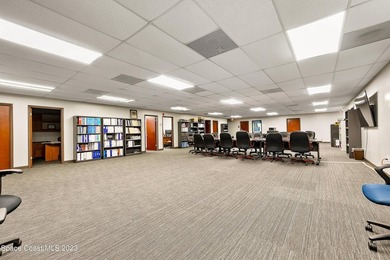 Here is an excellent opportunity to acquire a well-maintained 20 - photo 28