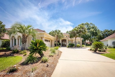 Luxury, Privacy, and Exceptional Outdoor Living Await Step into - photo 1