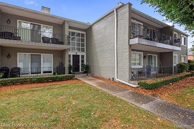 Lake Condo For Sale in Birmingham, Michigan