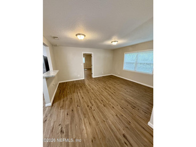 Charming three bedroom/two full bath located in the desirable - photo 4