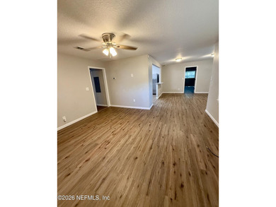 Charming three bedroom/two full bath located in the desirable - photo 6
