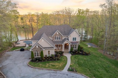 Lake Home For Sale in Buffalo Junction, Virginia