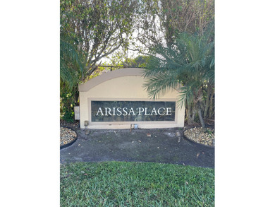 Lake Wellington Condo For Sale in Wellington Florida
