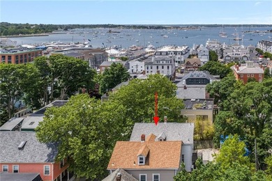 Experience the quintessential Newport lifestyle in this charming - photo 31