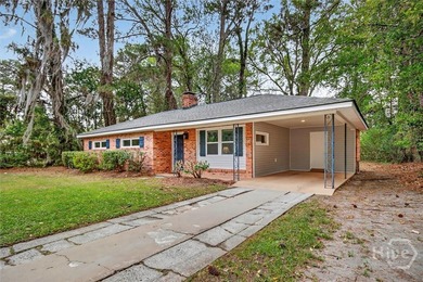 Welcome to this beautifully renovated 3-bedroom, 1-bath ranch - photo 3