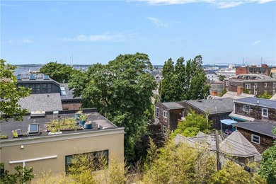 Experience the quintessential Newport lifestyle in this charming - photo 34
