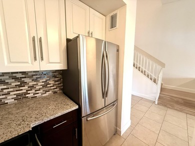 Move right into this beautifully updated 2-bedroom, 2-bathroom - photo 9
