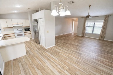 Beautifully Updated 3 Bedroom, 2 Bath home Located in the heart - photo 8
