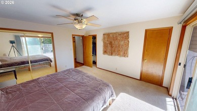 Beautiful Classic Ranch on 1.09 Private Acres - Timeless - photo 18