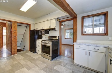 Corner lot home in the heart of downtown Vancouver. Updated - photo 7