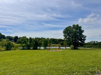 MOVE IN READY 4BR/2.5BA ranch home on 4 lots (or +/-1 acre) with - photo 36