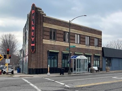 A versatile 7,926 SF mixed-use commercial building in the heart - photo 1