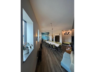 A versatile 7,926 SF mixed-use commercial building in the heart - photo 4