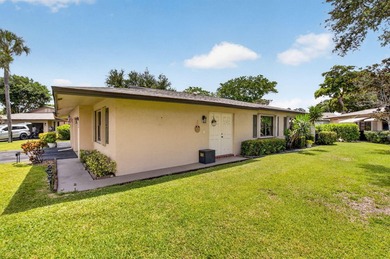 This charming 2 bedroom, 2 bathroom villa offers comfortable - photo 3