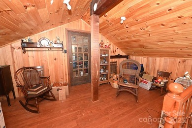 Waterfront living at its finest! This spacious 3-bedroom, 2-bath - photo 13