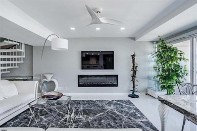 Boardwalk Penthouse nestled on the 34th Floor! Offers