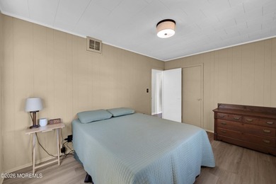Charming 2BR/1BA home in desirable New Egypt! This freshly - photo 14