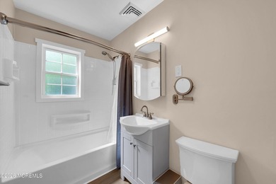 Charming 2BR/1BA home in desirable New Egypt! This freshly - photo 16