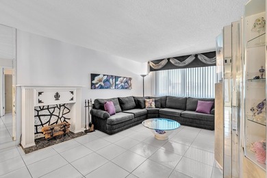 Enjoy life in this well-maintained 55+ community of Royal Park - photo 16