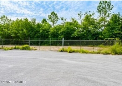 Vacant warehouse on Shortcut Road in Moss Point. In good - photo 3