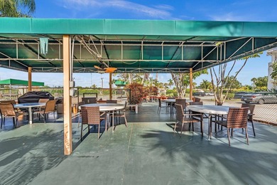 Enjoy life in this well-maintained 55+ community of Royal Park - photo 43