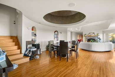 An exclusive hilltop retreat on a private gated driveway street - photo 6