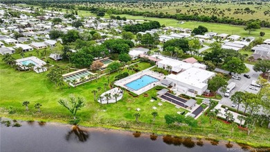 Come Experience FLORIDA RESORT LIFESTYLE --- Tranquil community - photo 38