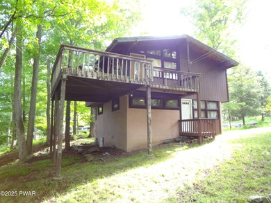 Lake Wallenpaupack Home For Sale in Greentown Pennsylvania