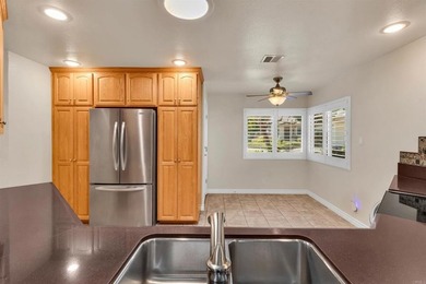Beautiful single-story home located in *The Cottages*, one of - photo 11