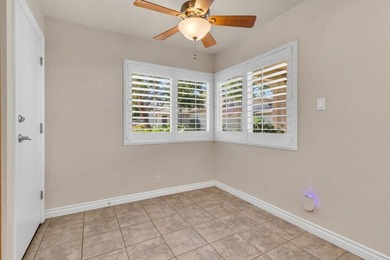 Beautiful single-story home located in *The Cottages*, one of - photo 16