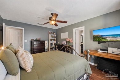 Welcome to your own slice of Gulf Breeze paradise! Tucked within - photo 22