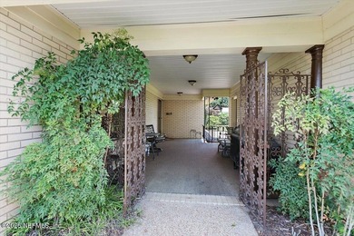 Steps from the St. Johns River and just one mile from The Bolles - photo 4